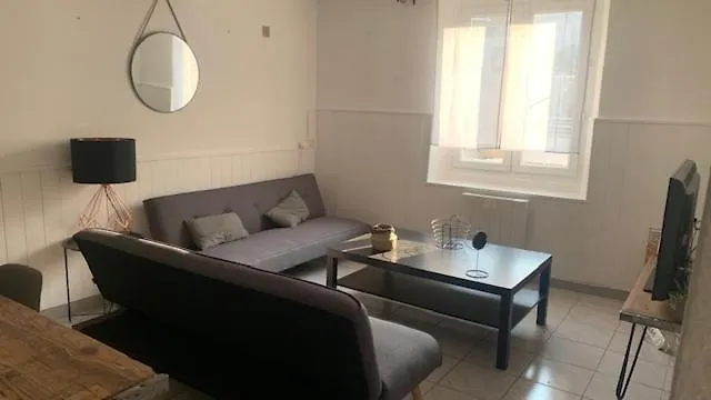 Logement Sur Pte Cour, Rez De Chaussee, Wifi, Clim ヴデーヌ フランス